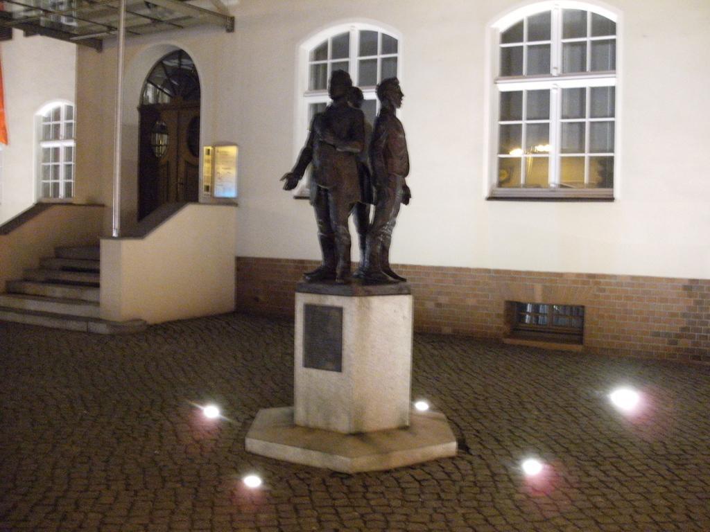 Fewo Finsterwalde Ostello Esterno foto